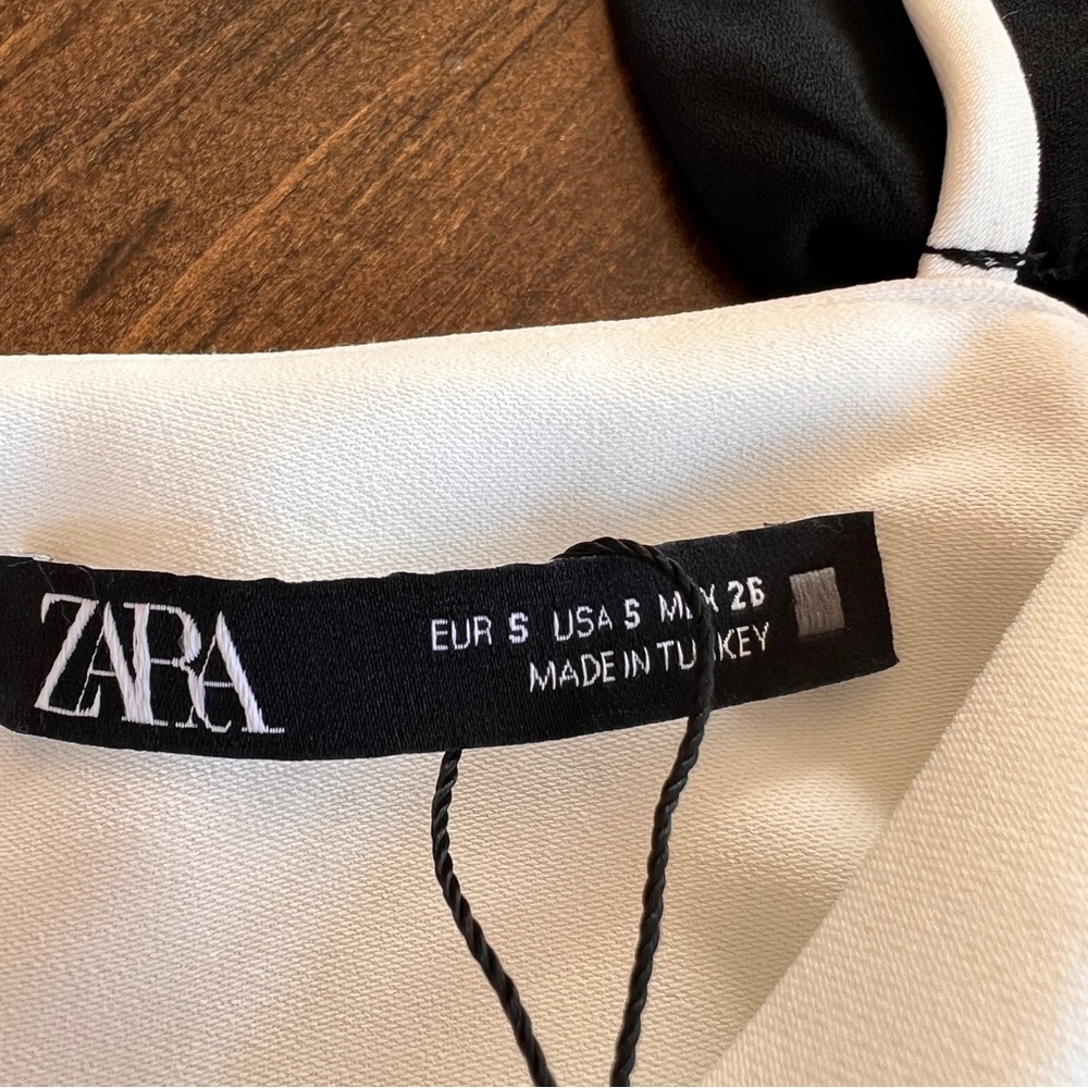 Zara White and Black Sleeveless Top - Picture 5 of 8